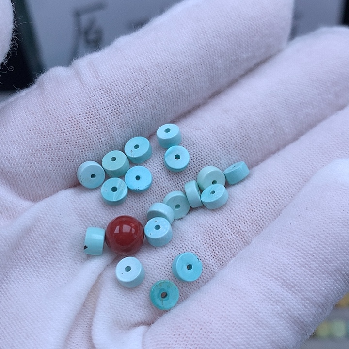 南红玛瑙未镶嵌珠宝奇石