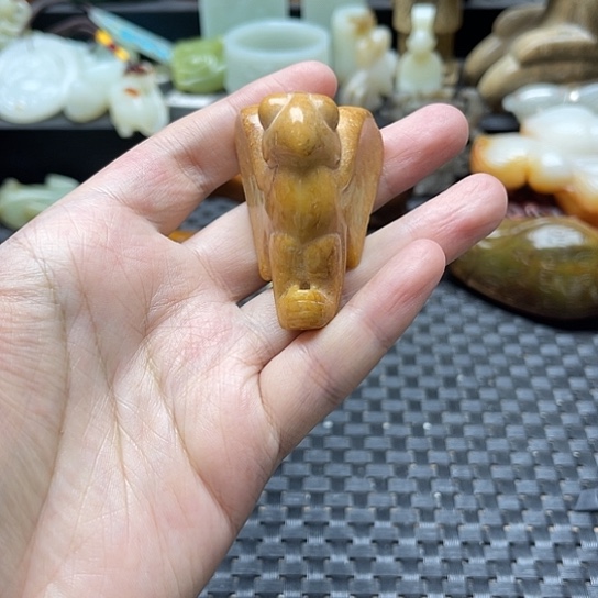 和田玉（糖玉）未镶嵌摆件