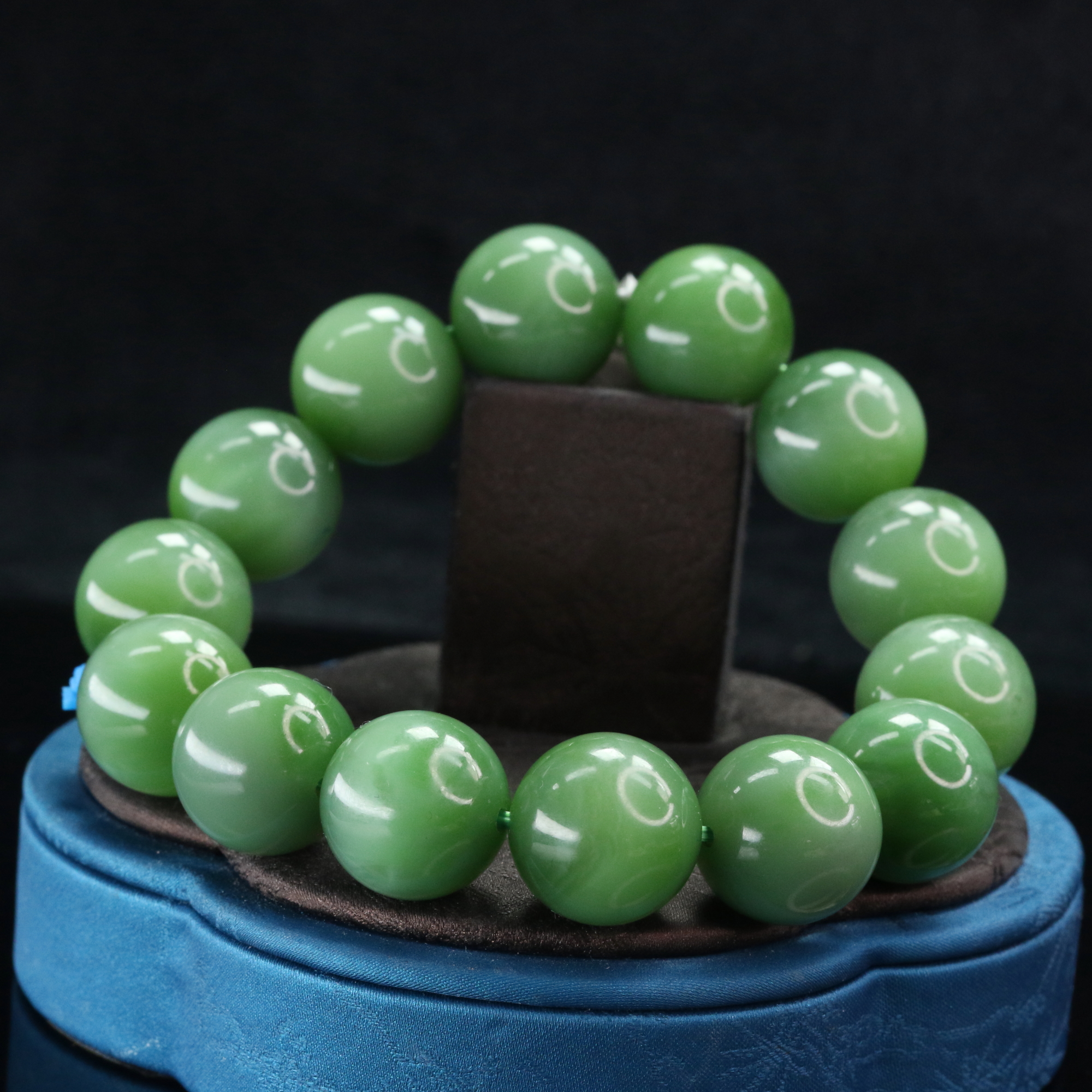 34和田玉碧玉猫眼手串/300293上海嘉禾拍卖