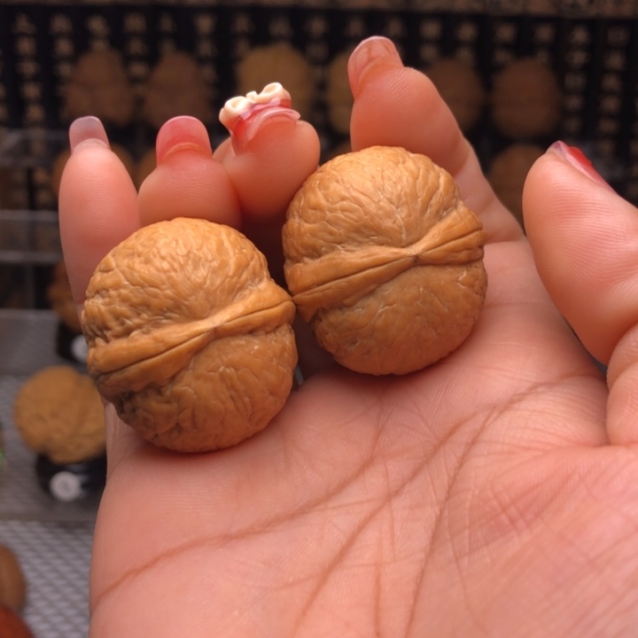 橄榄核吊坠38碧海龙珠