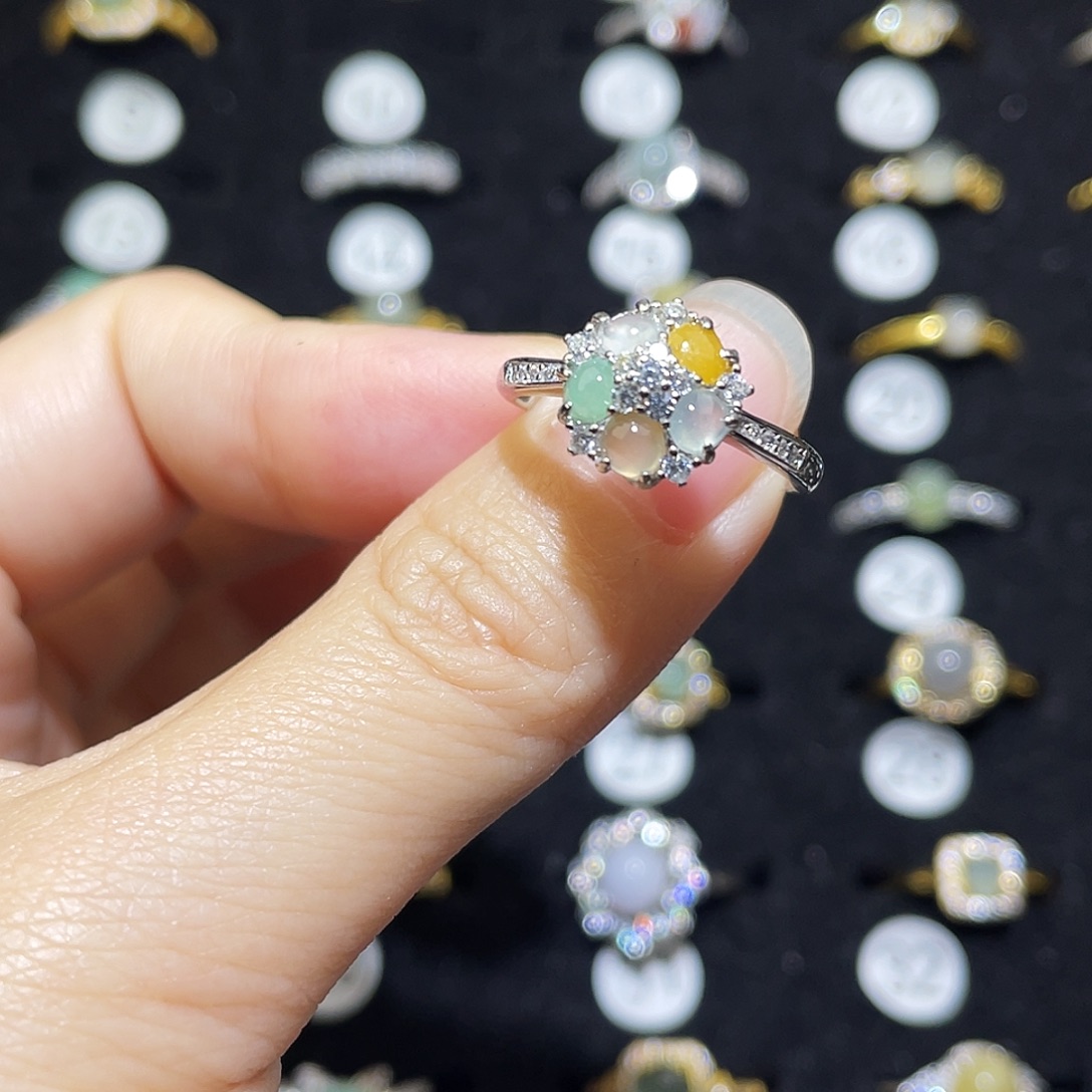 翡翠未镶嵌戒指戒指