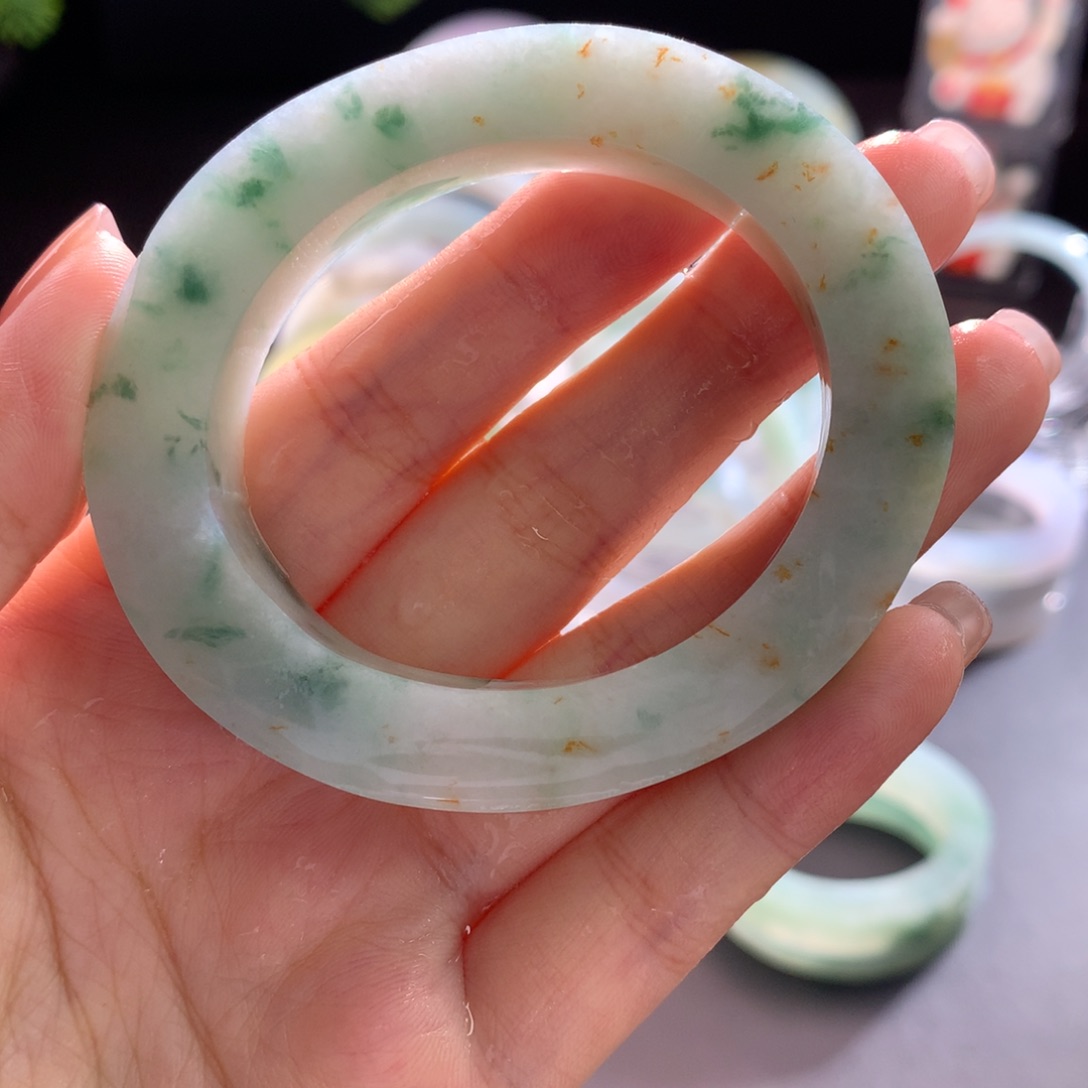 未镶嵌翡翠手镯定制翡翠