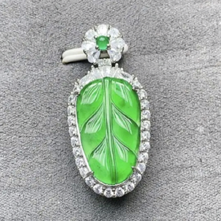 YZ036天然翡翠A货冰阳绿经典款百搭多样性发