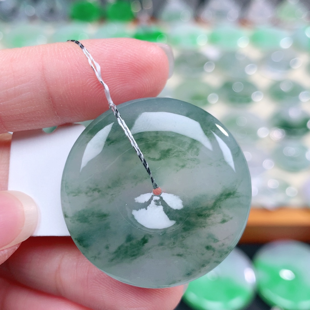 翡翠未镶嵌颈饰33-6.2