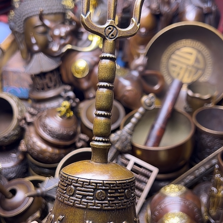 铜2234556678898876556