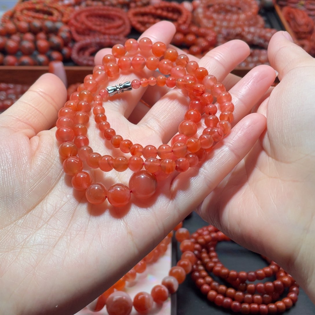 南红玛瑙未镶嵌手链