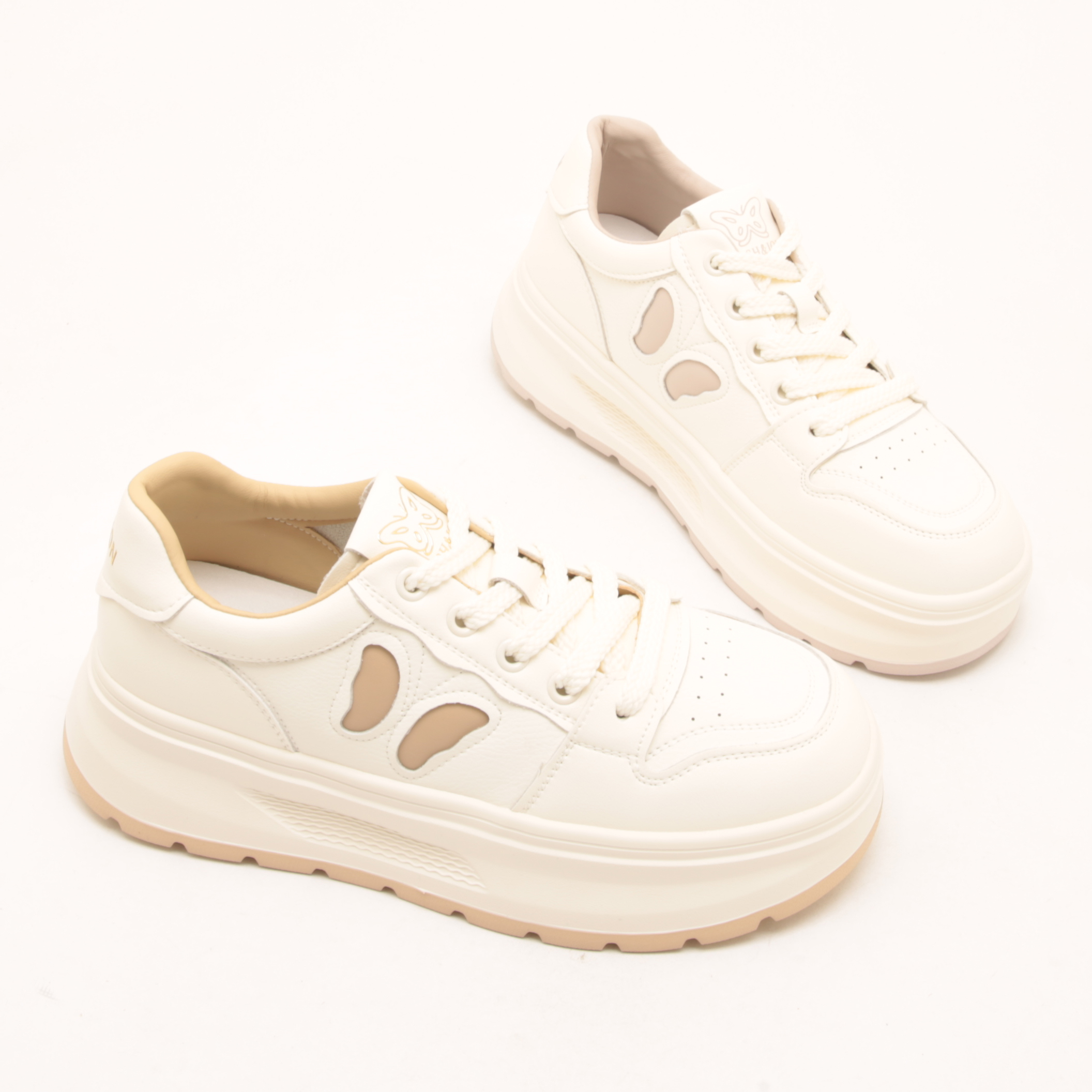 6195春季新款系带真皮轻便厚底小白鞋女百搭增高休闲板鞋