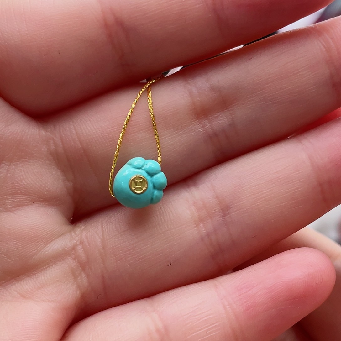 绿松石颈饰未镶嵌