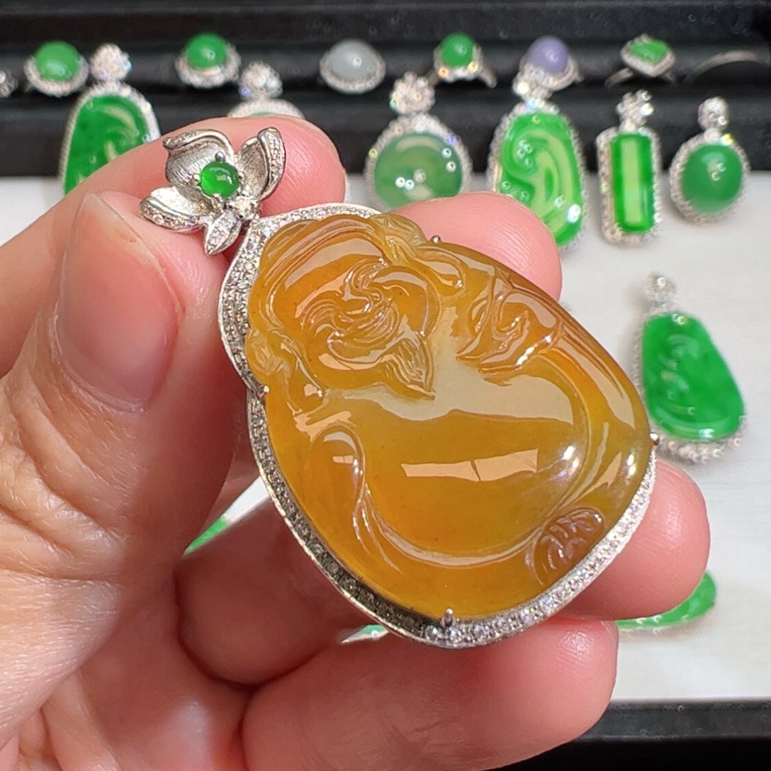 翡翠吊坠(不含链)18K金镶嵌