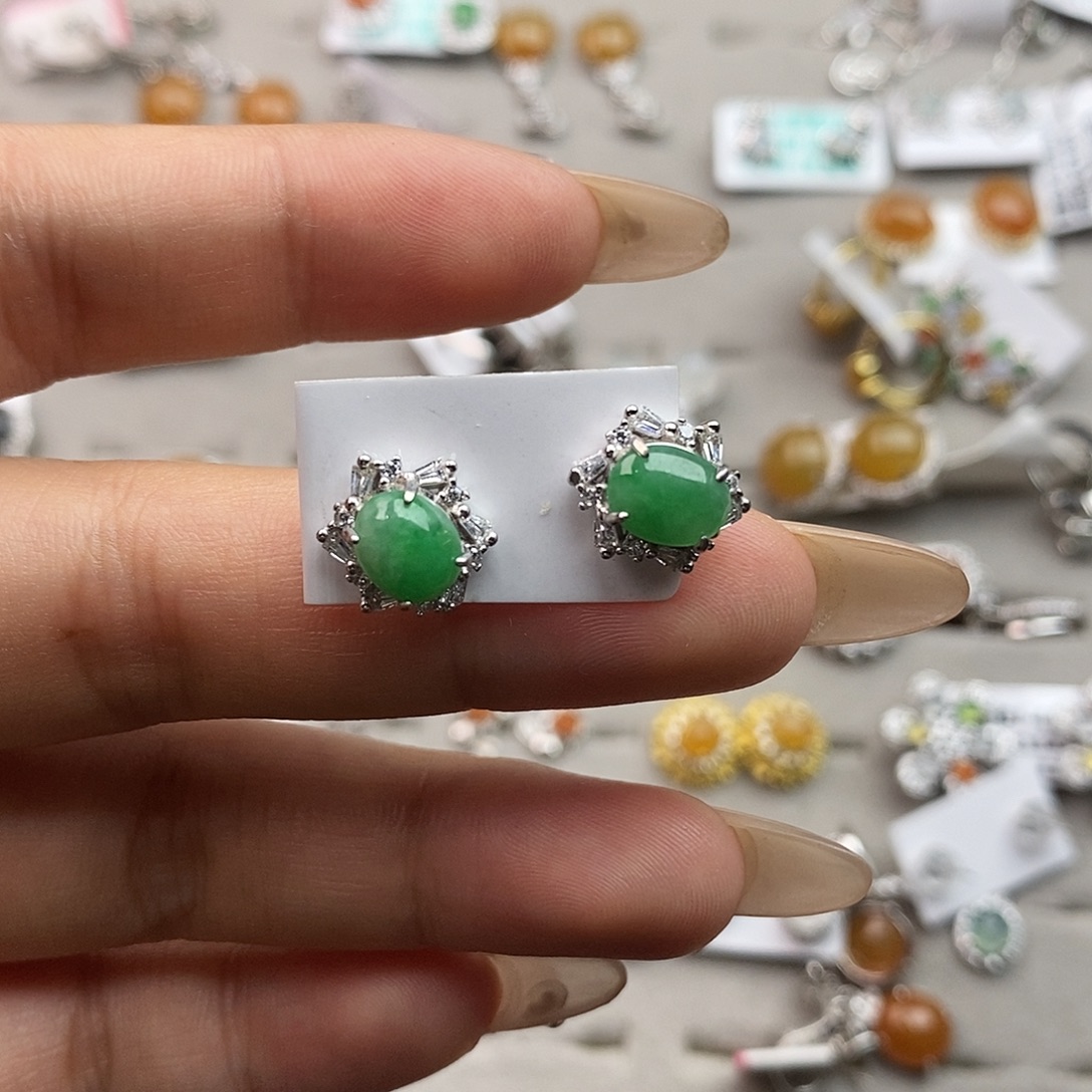 翡翠未镶嵌戒指翡翠