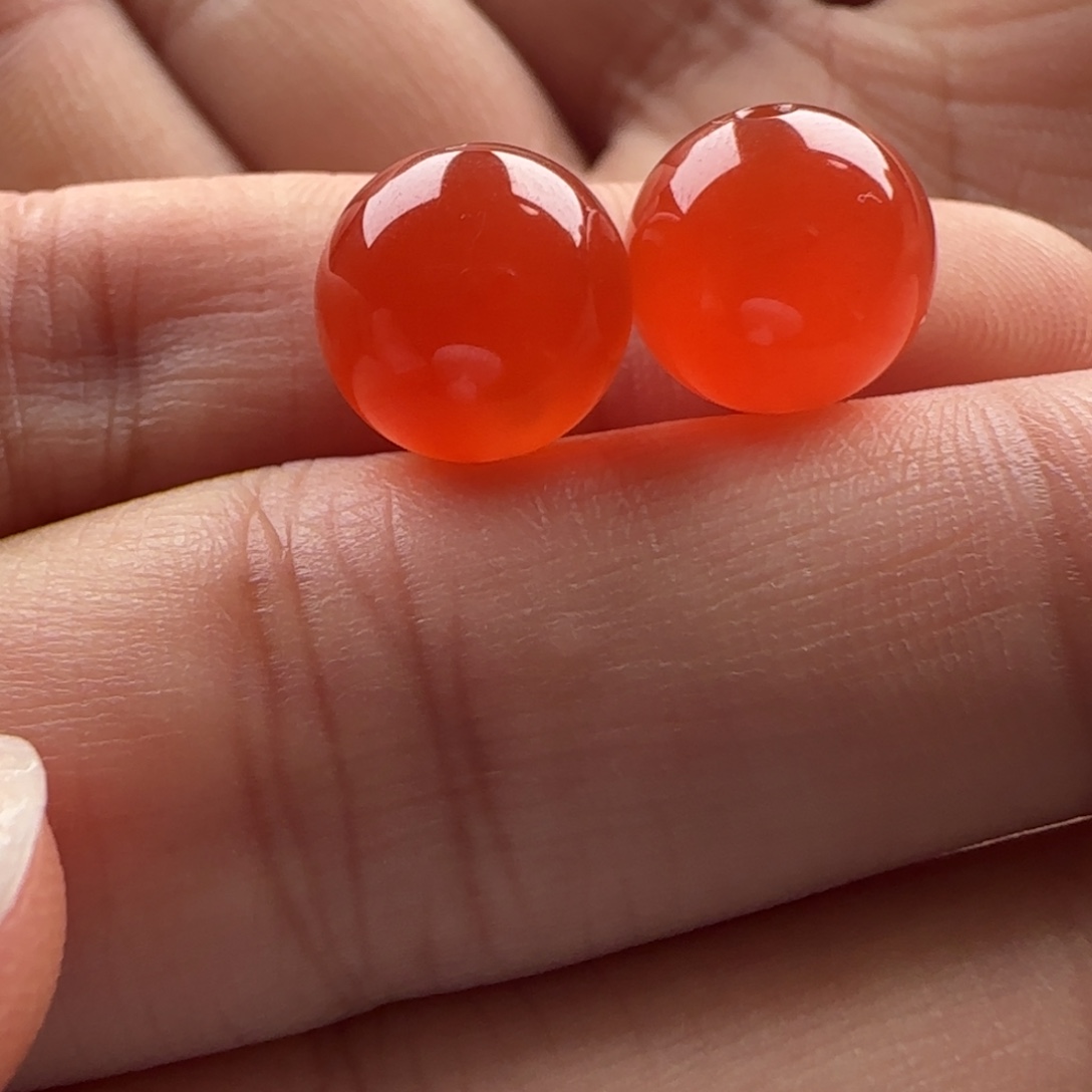 南红玛瑙未镶嵌圆对珠：10.4性价比高
