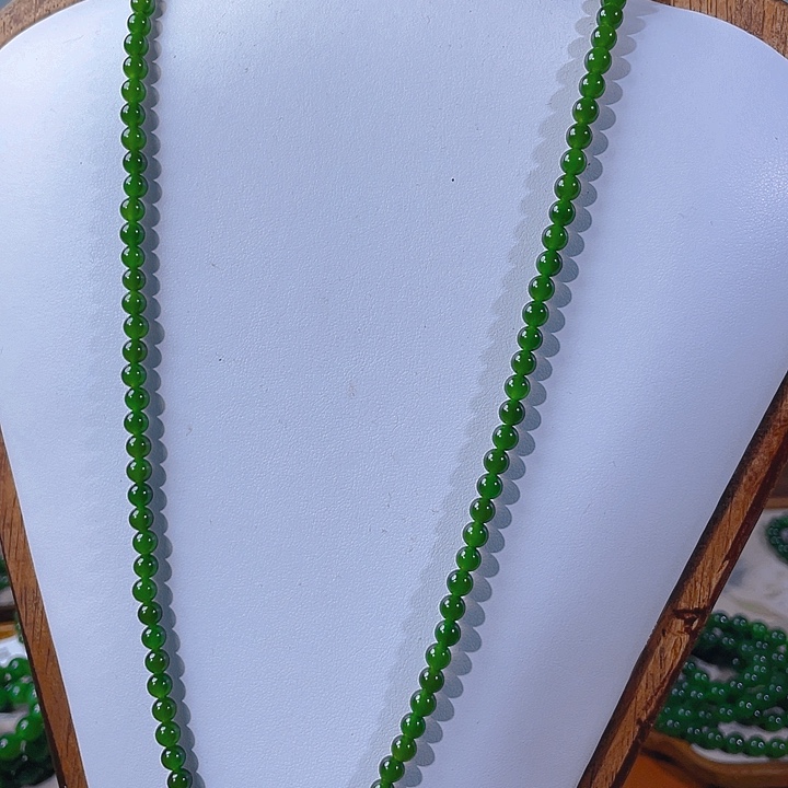 跳***糖和田玉（碧玉）未镶嵌颈饰5