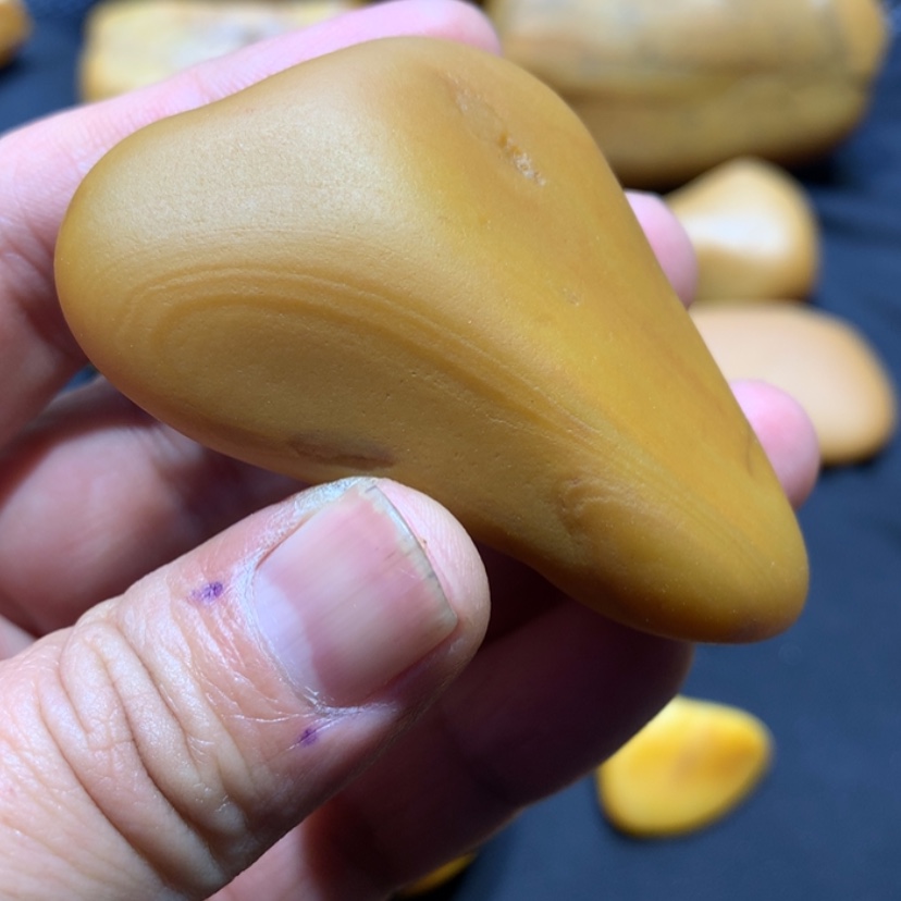 【闪购商品】石材黄腊石