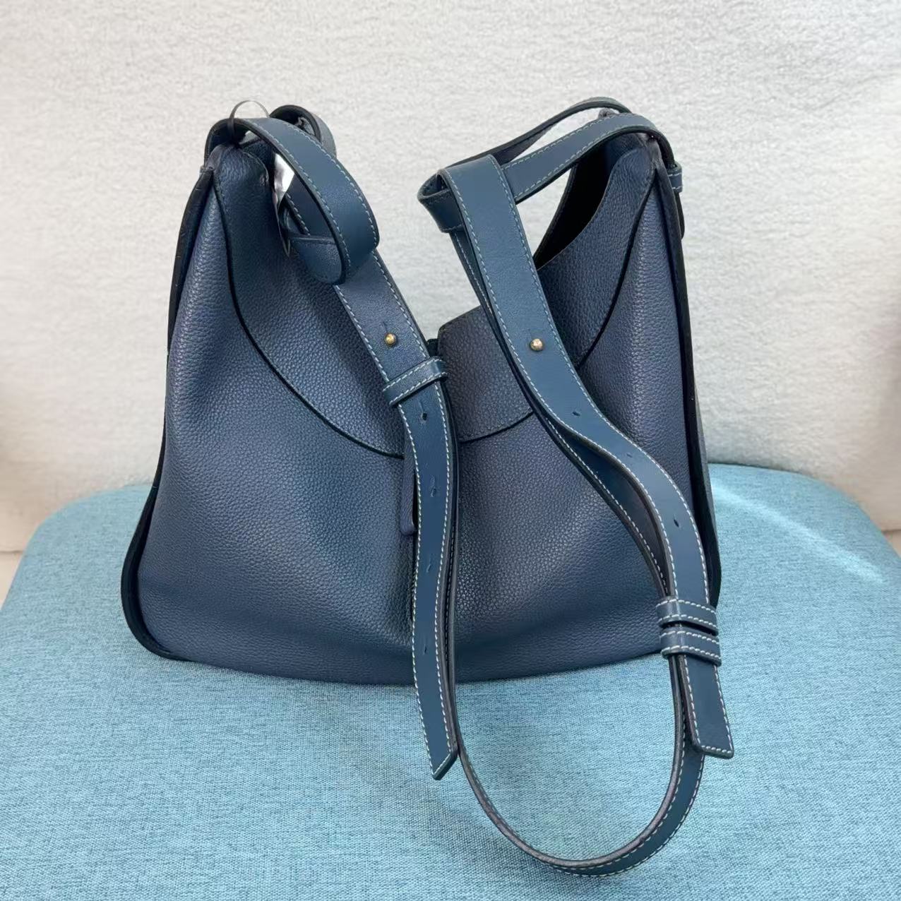 95新 LOEWE/罗意威 XR/蓝色hammock吊床包