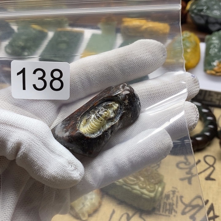 岫岩河磨玉（透闪石质玉）未镶嵌挂件粉**髅