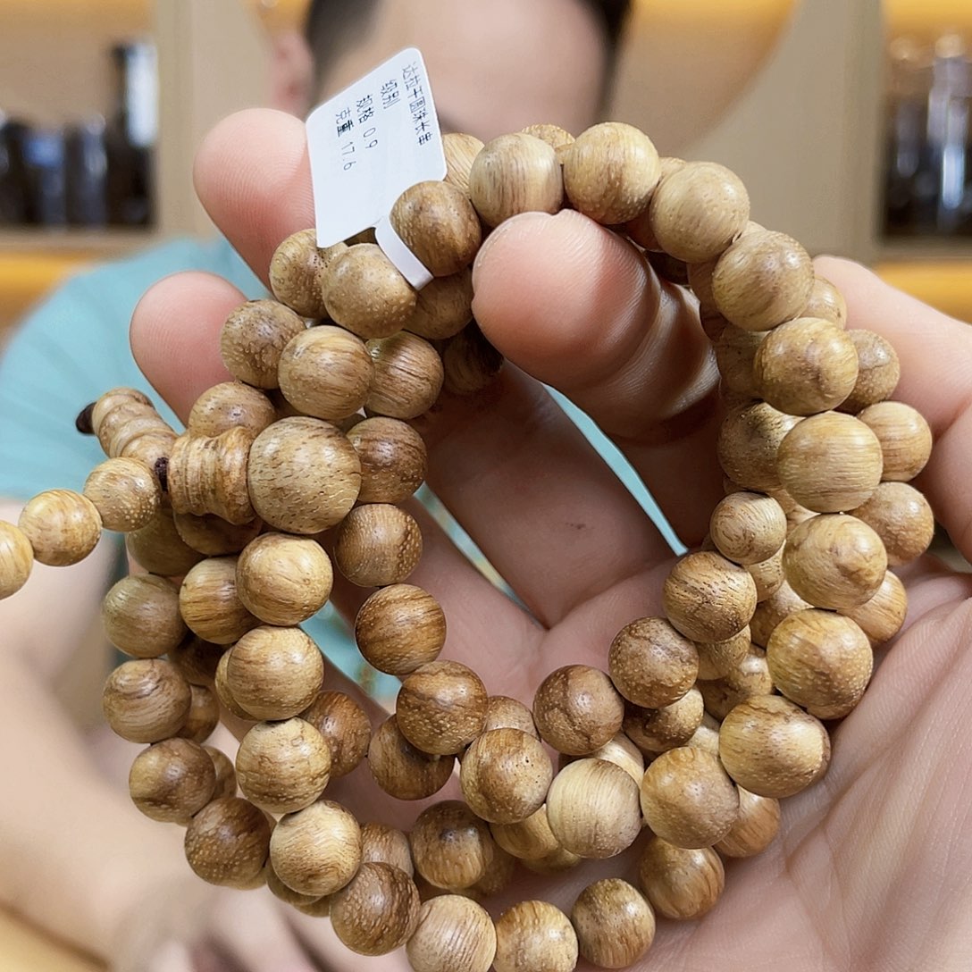 E***c沉香碎屑沉香野生达拉干圆珠长串0.9/17.6克多样性发一