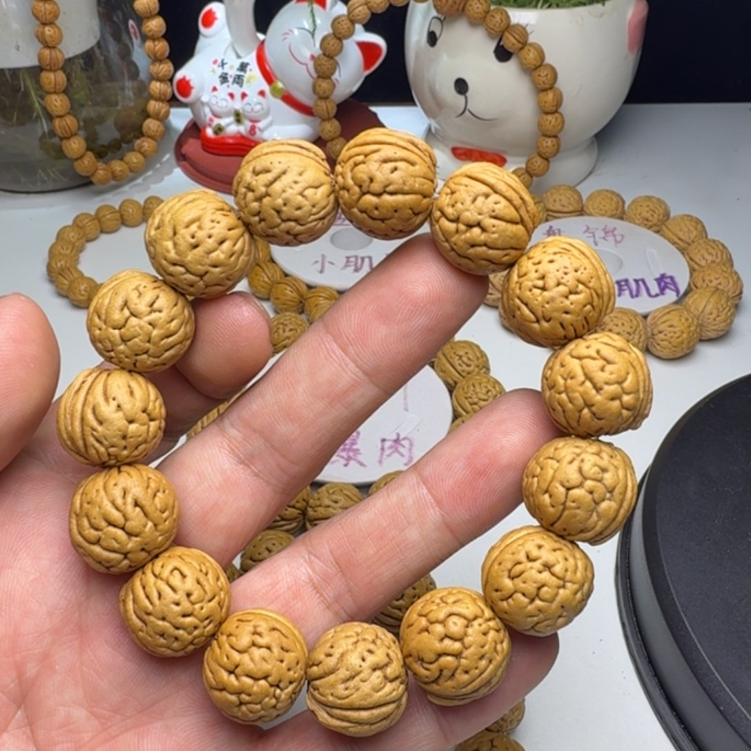 M***g吊坠桃核文玩桃核手串