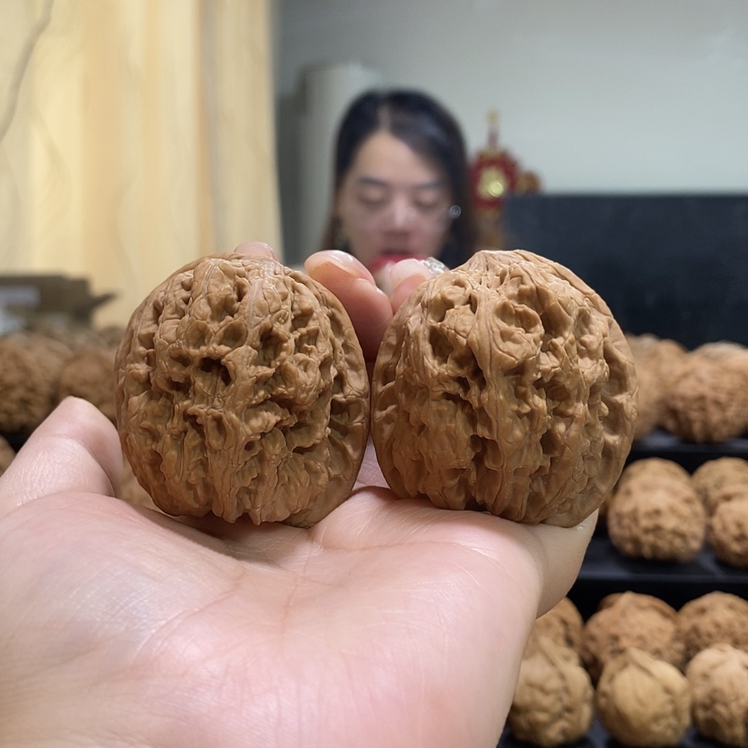 把件文玩核桃45将军膀尖有瑕疵
