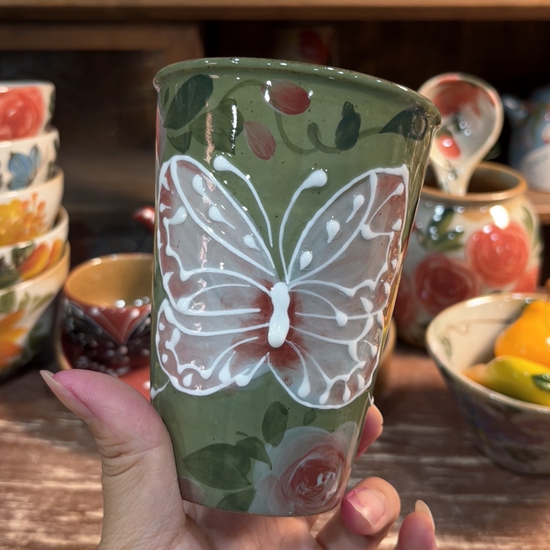 红红火火的颜色搭配典雅也