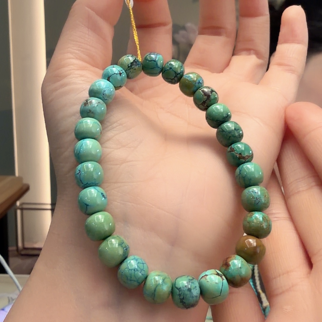 绿松石未镶嵌颈饰