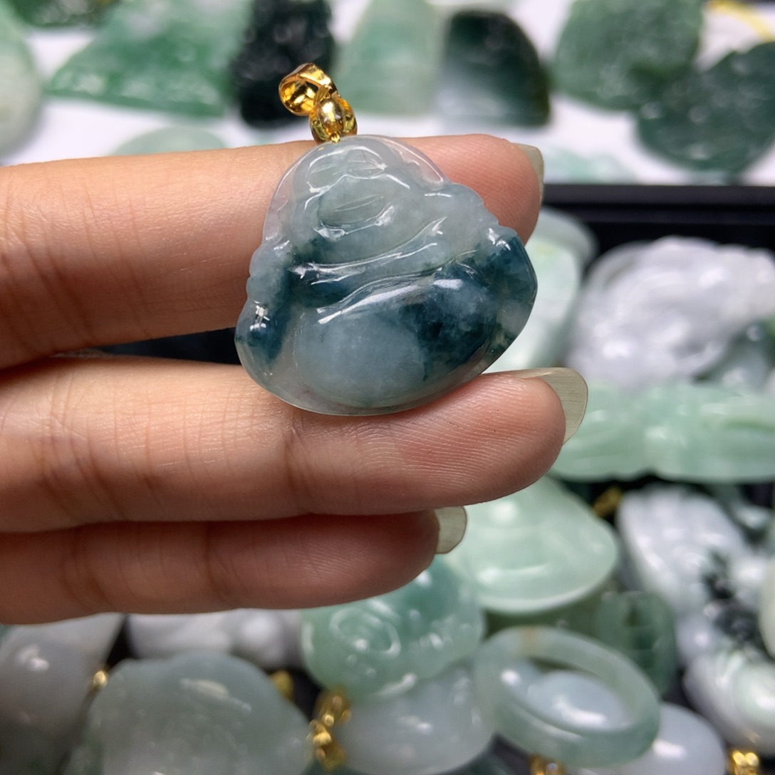 翡翠颈饰未镶嵌天然翡翠