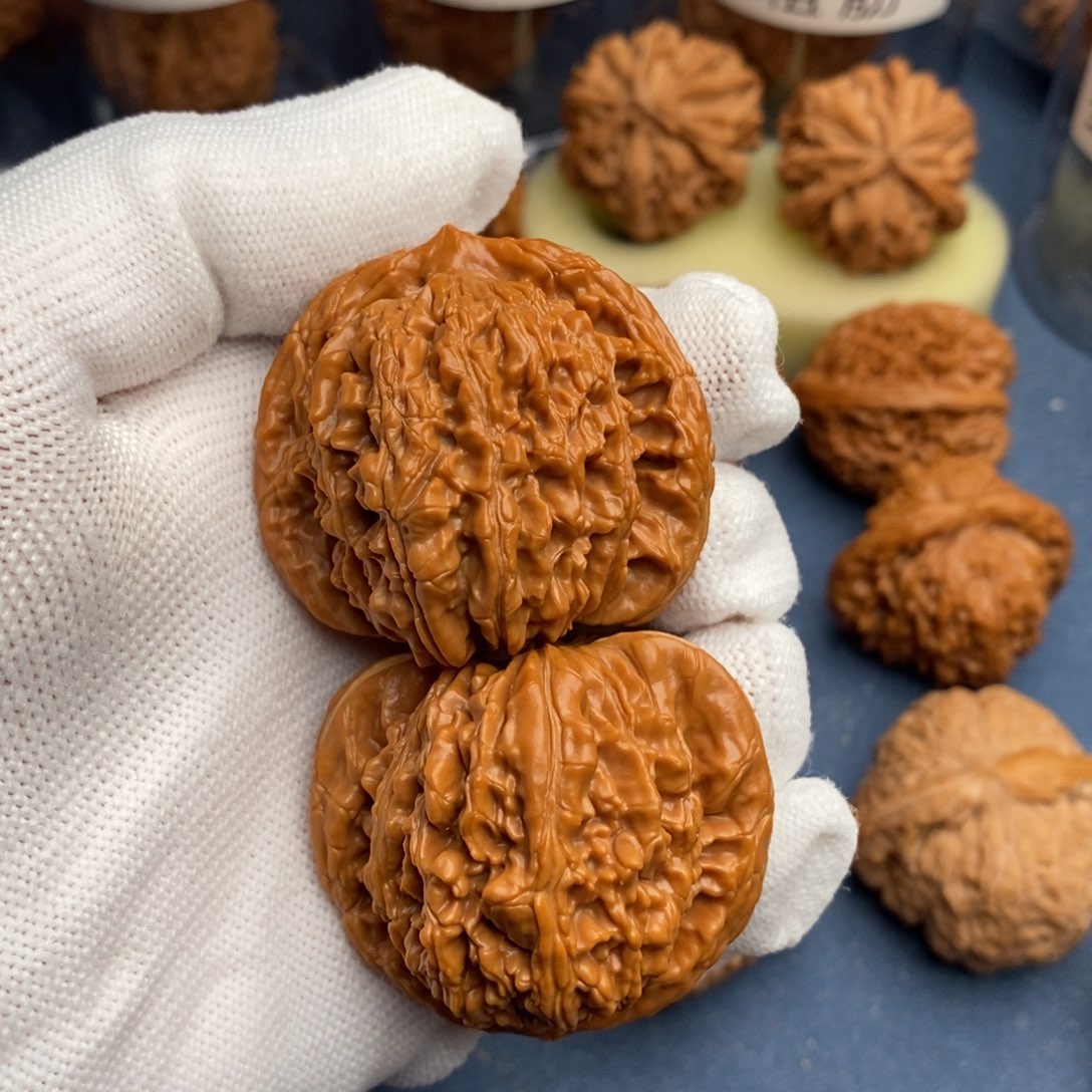 文玩核桃把件全品四座楼