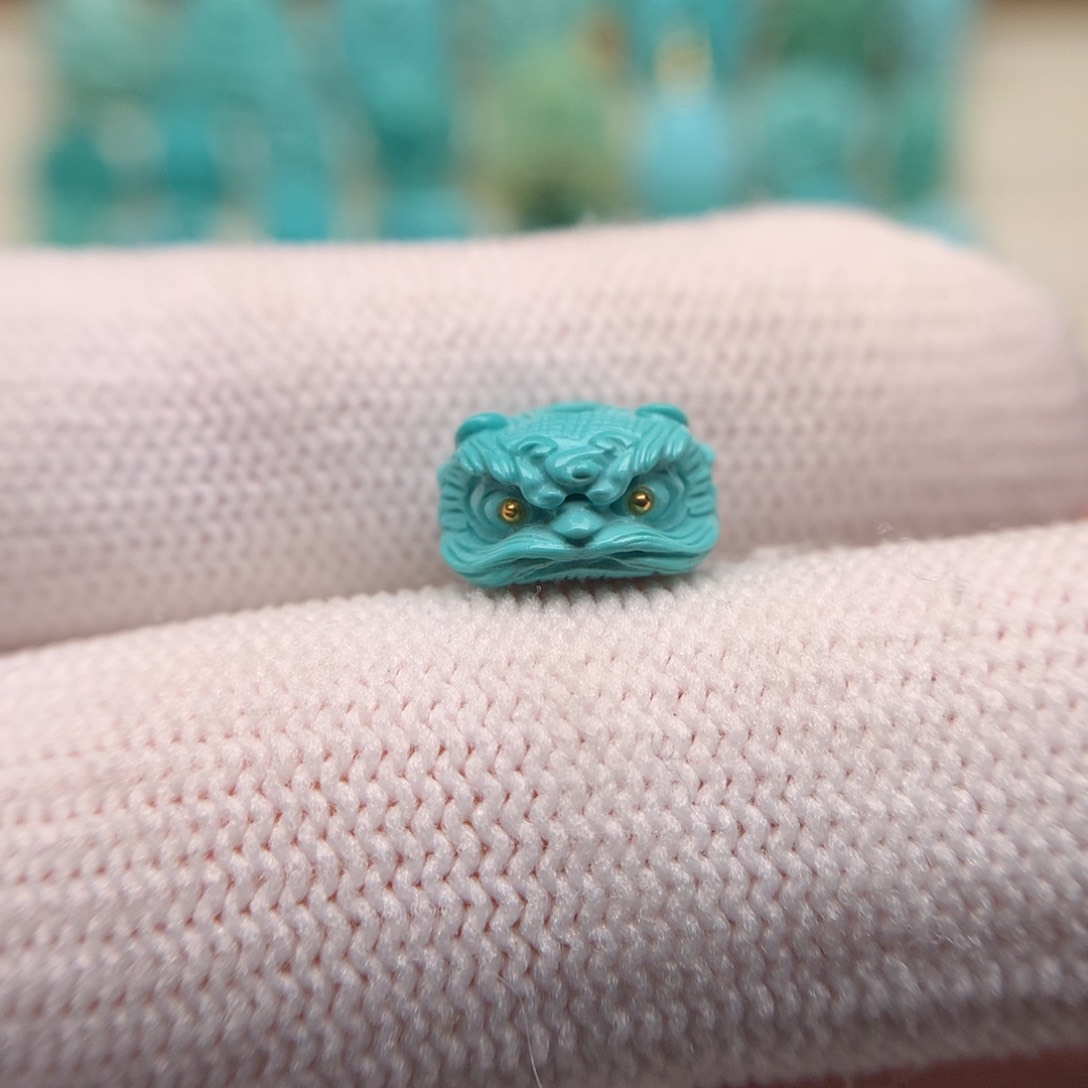 绿松石配饰未镶嵌