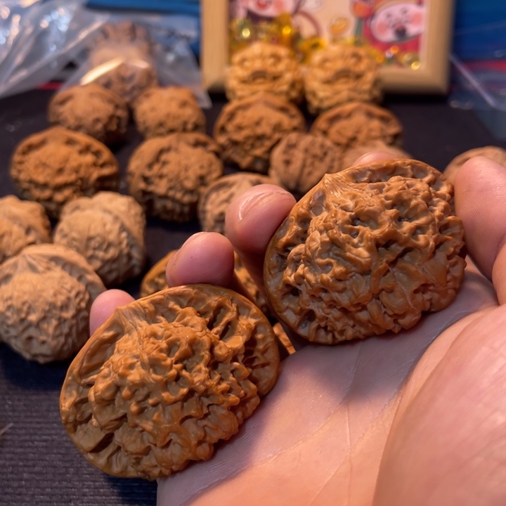 谪***吉文玩核桃官帽50尺