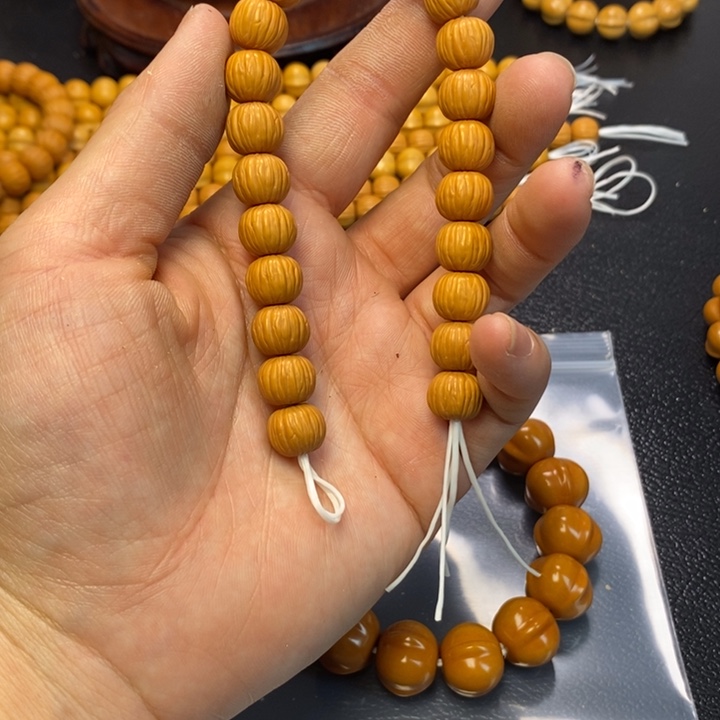 猴头核桃吊坠抹****?猴头