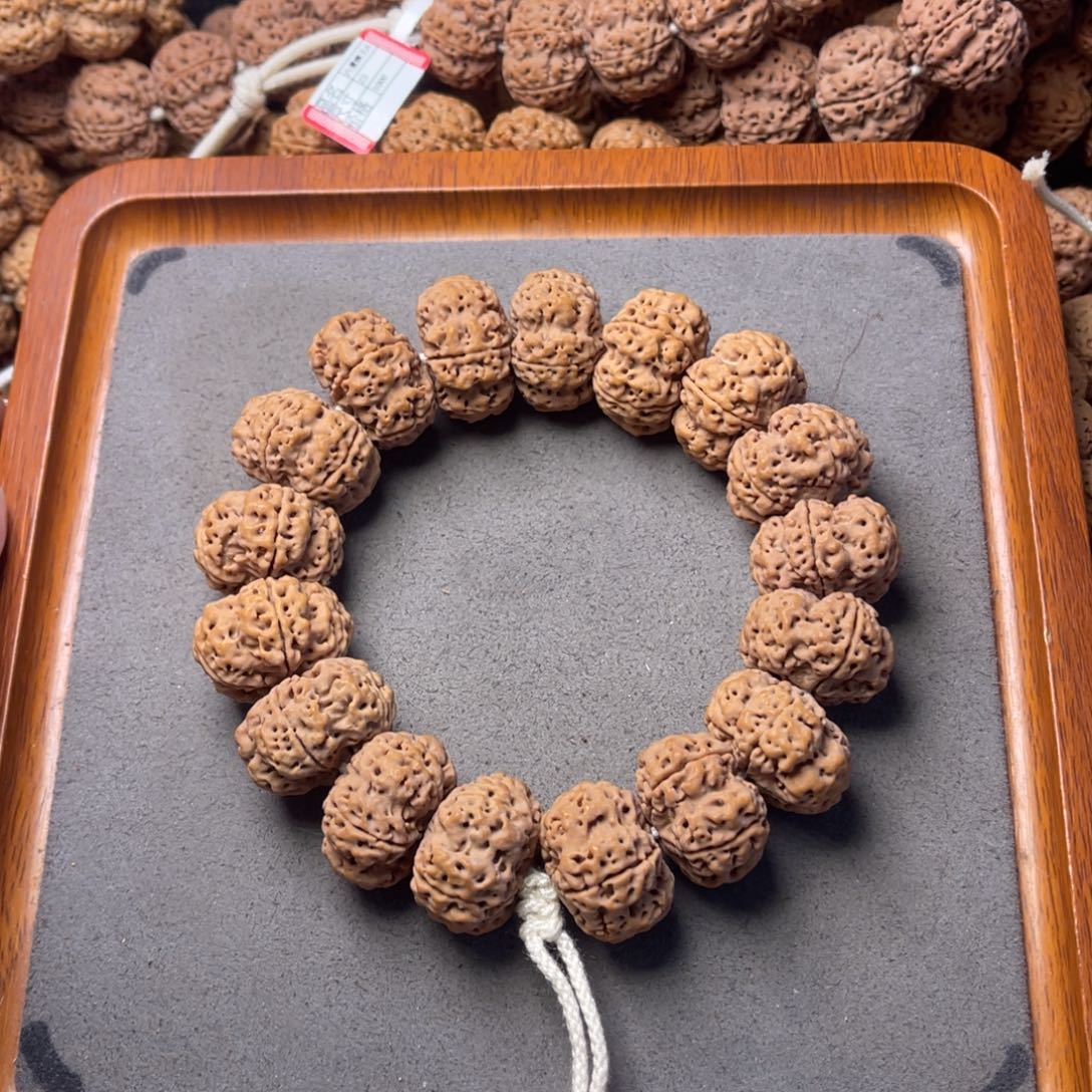 菩提籽类4号金刚菩提微瑕梅花夹板24