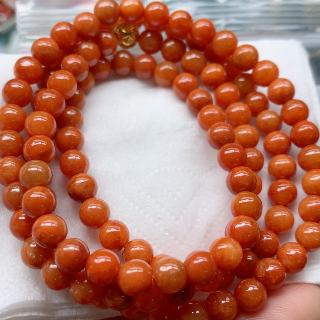 翡翠颈饰未镶嵌手串