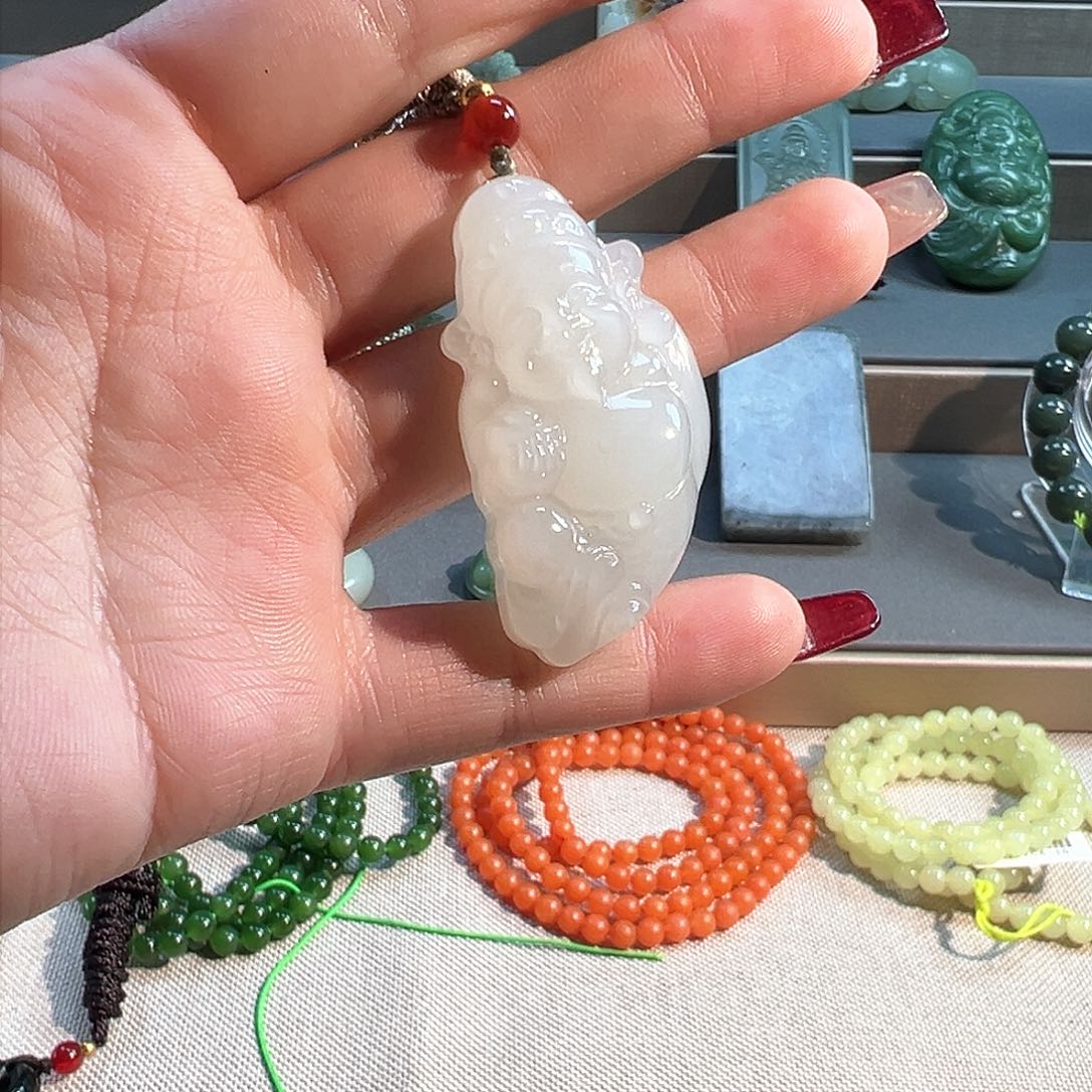 和田玉吊坠(不含链)未镶嵌