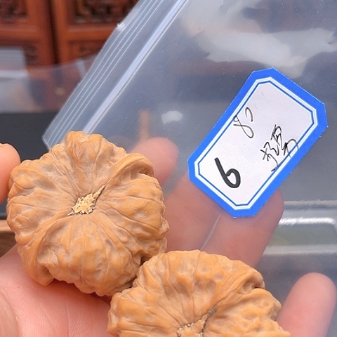 文玩核桃吊坠起*蛤蟆头