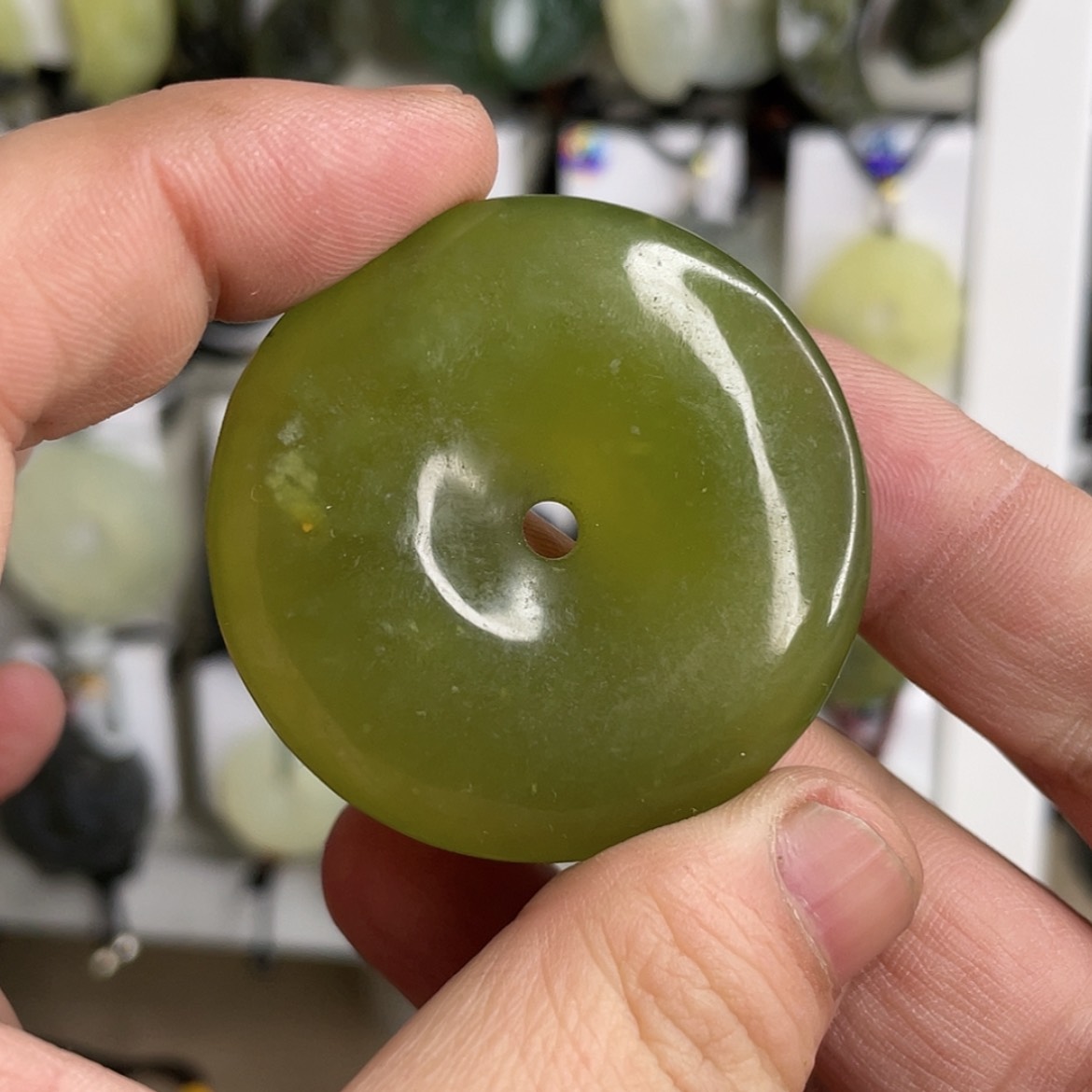 【闪购商品】岫玉颈饰未镶嵌平安扣