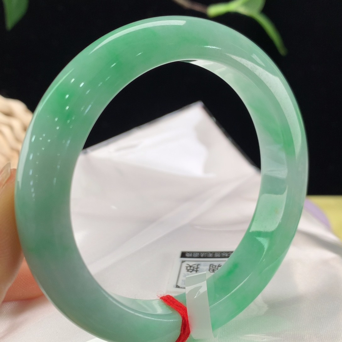 翡翠未镶嵌手镯111-2868