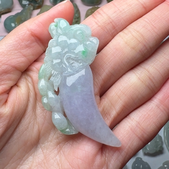 翡翠未镶嵌颈饰吊坠