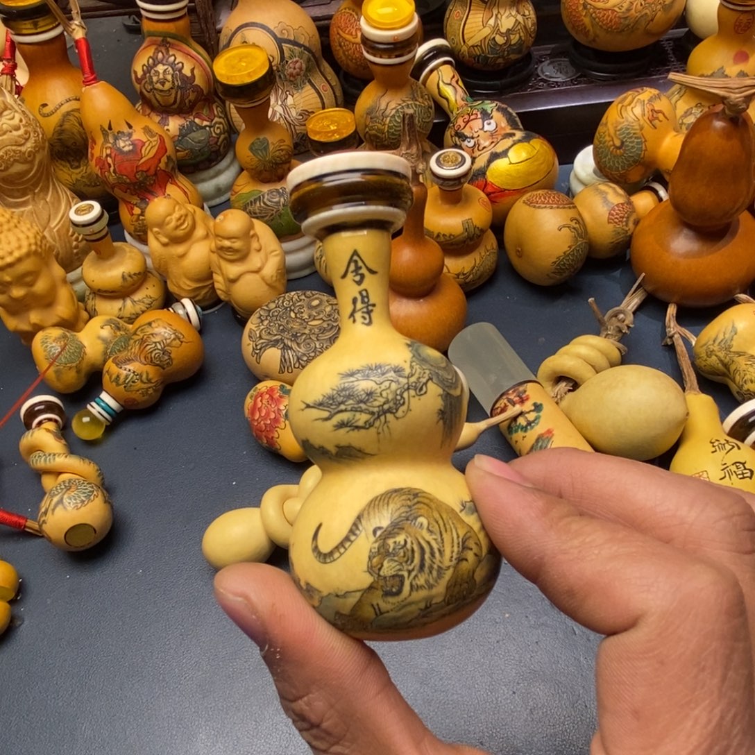 随***M有机玻璃精品品牌设计理念