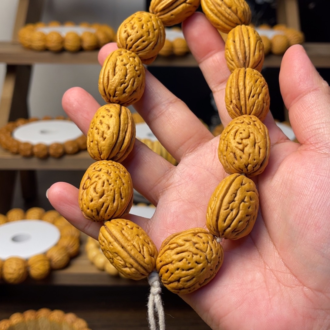 日***鸟桃核钱袋子手持粉丝福利