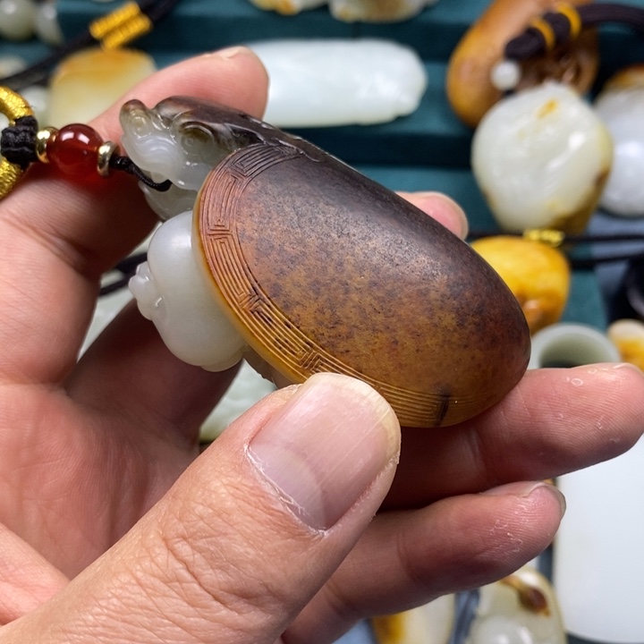 和田玉吊坠(不含链)未镶嵌钱****士