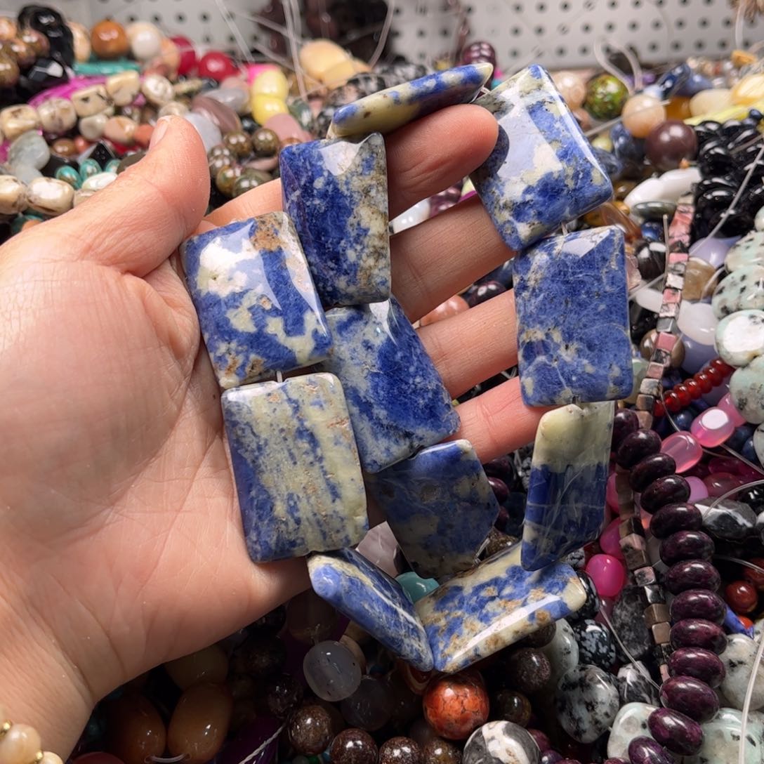 石英质玉珠宝奇石未镶嵌图