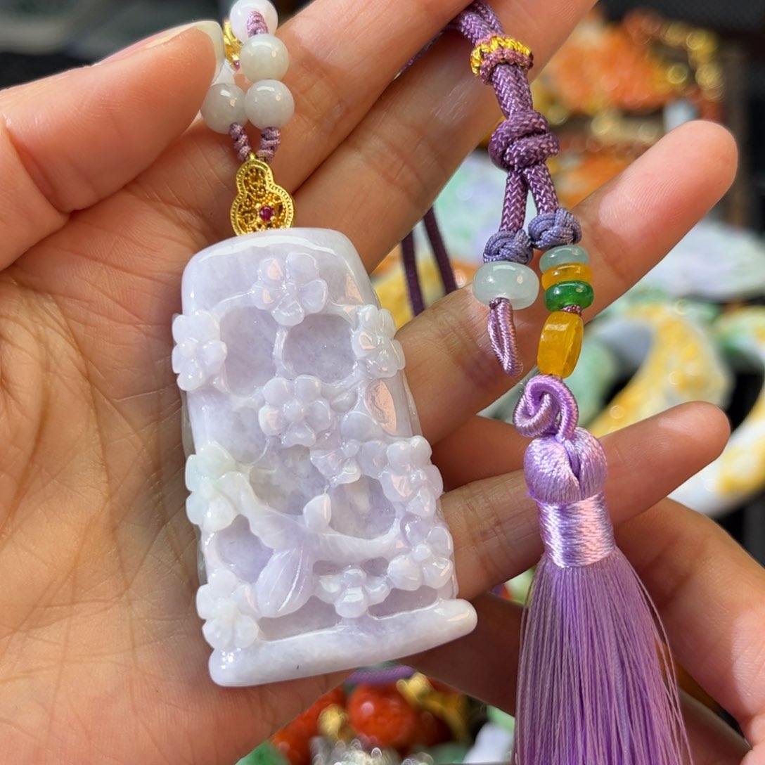 翡翠颈饰未镶嵌待编款