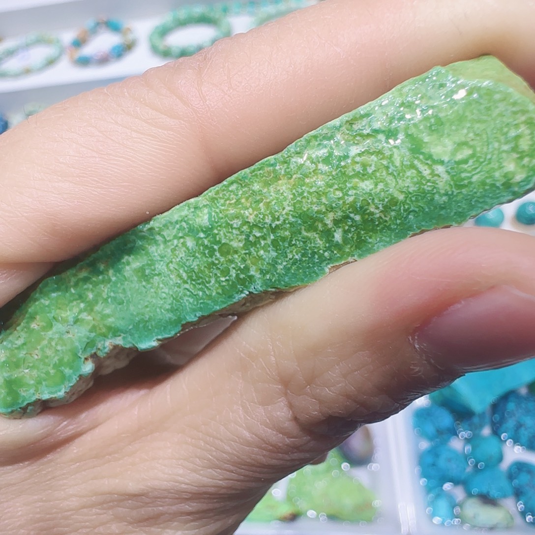 绿松石未镶嵌原矿绿松石巴山菜籽矿标