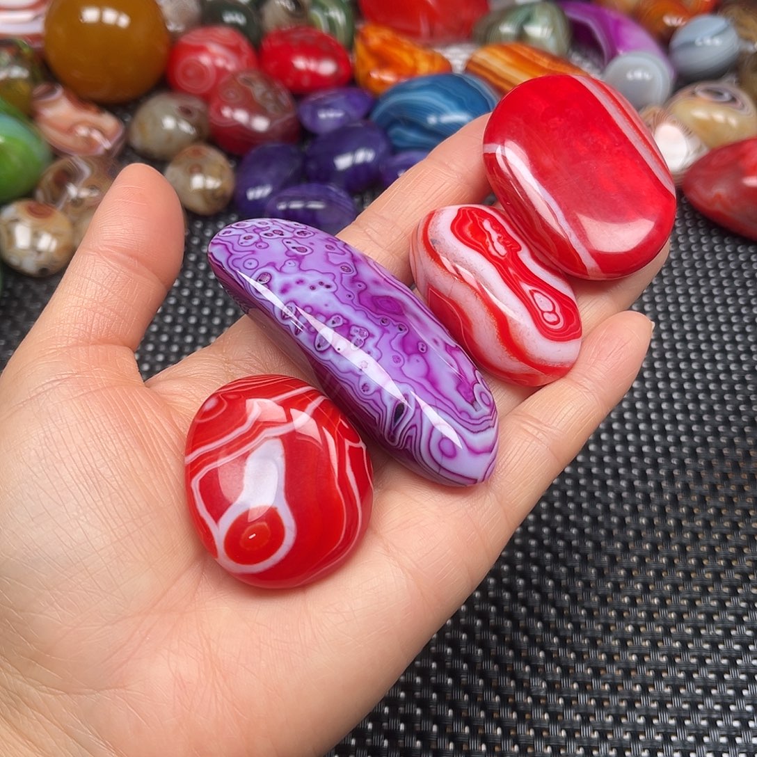 麒***妹玛瑙/玉髓未镶嵌珠宝奇石