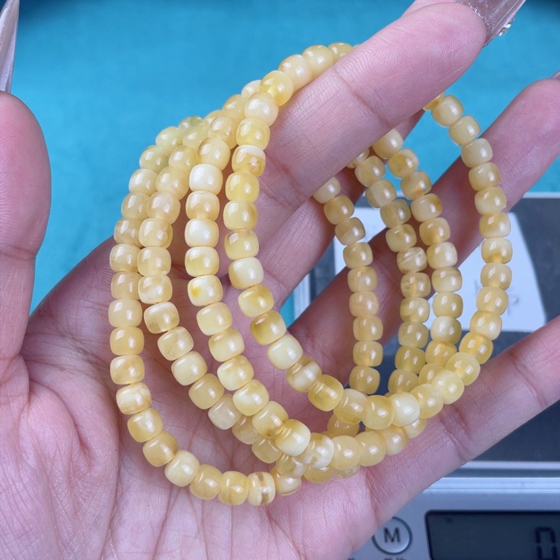 蜜蜡裸石未镶嵌多样性发其中一个51