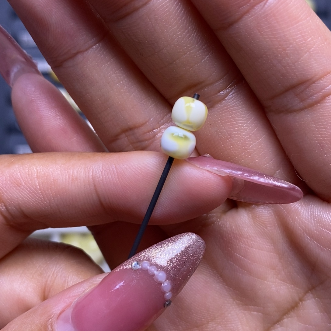 蜜蜡未镶嵌珠宝奇石金白妖花老型6.6*5.5mm