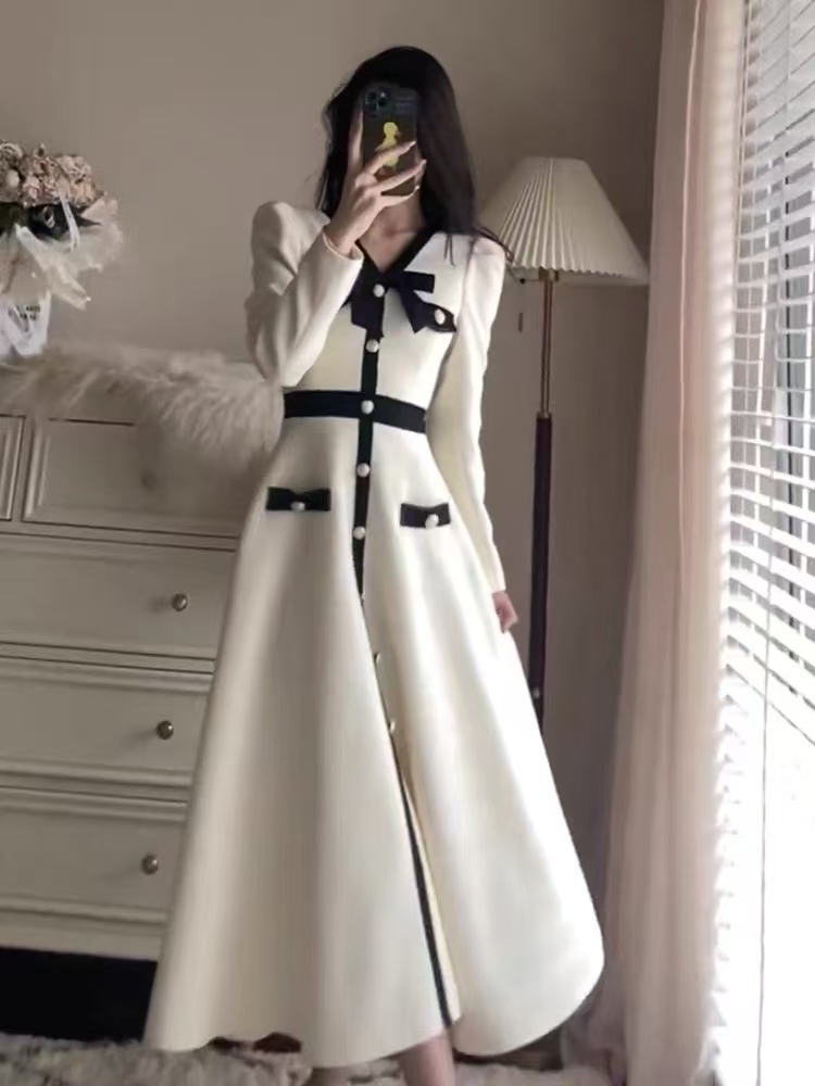  1051-1100 秋冬季高腰气质显瘦百搭长袖连衣裙