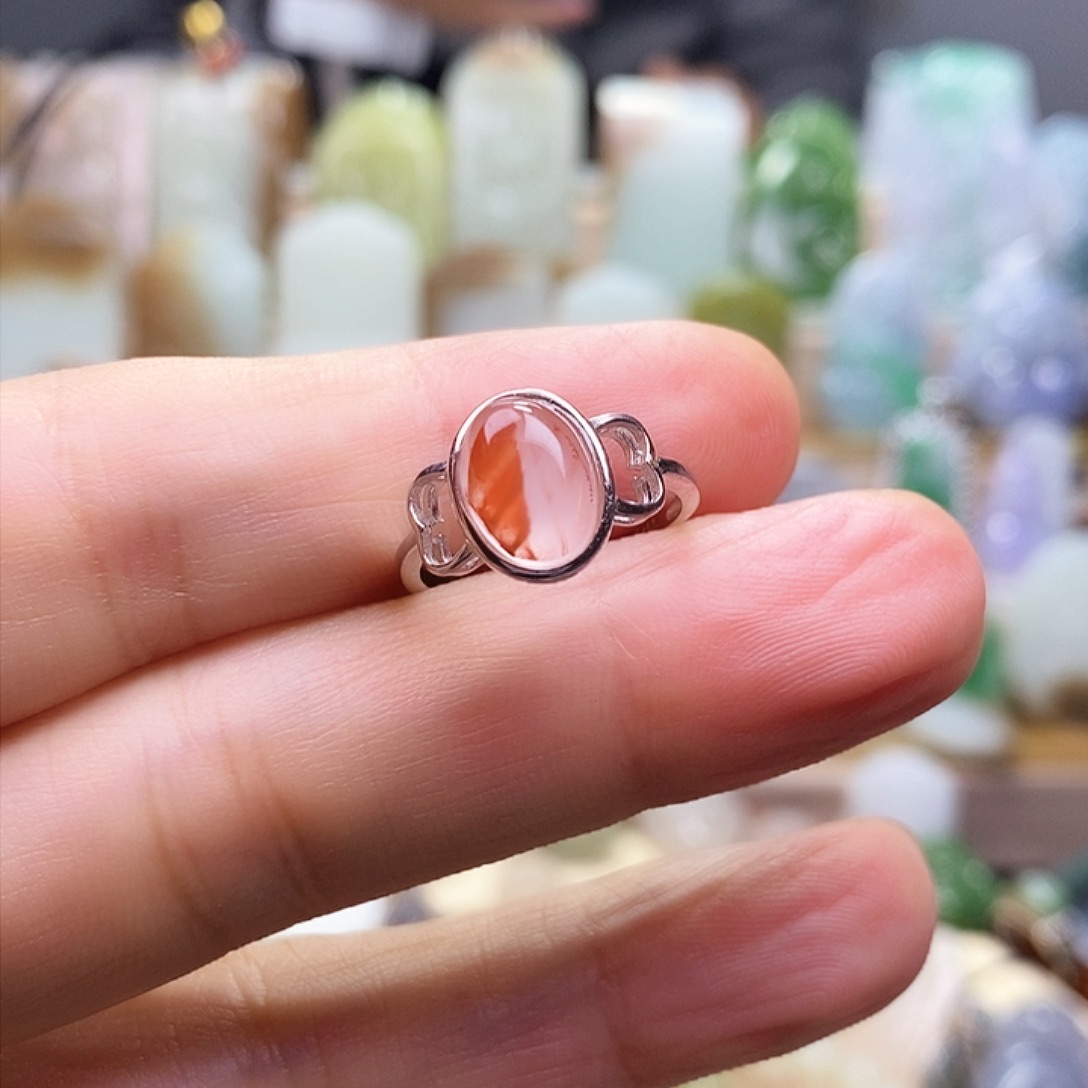 南红玛瑙戒指未镶嵌