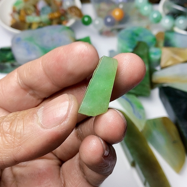 五***哥翡翠散珠天然翡翠A货