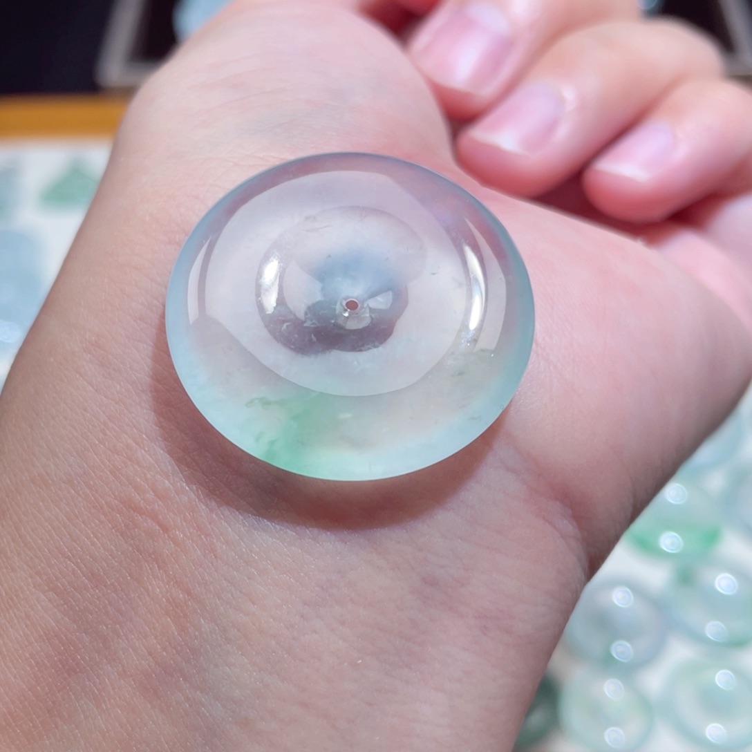 颈饰未镶嵌翡翠扣子