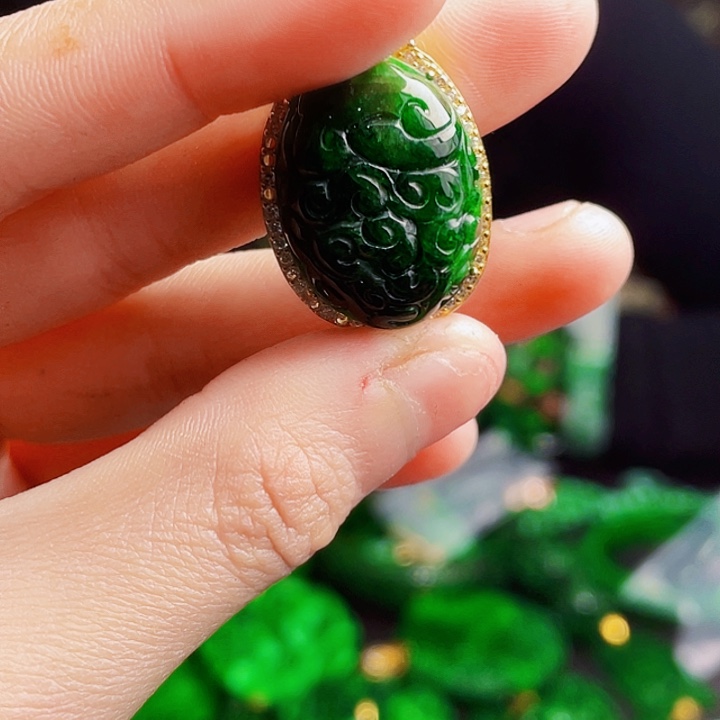 翡翠银S925镶嵌颈饰